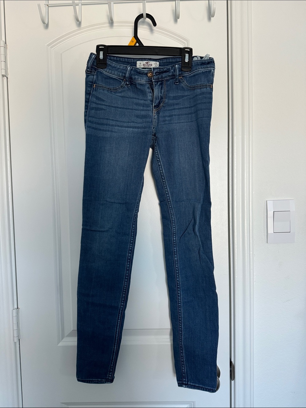 Hollister Dark Blue Women's Skinny Jeans